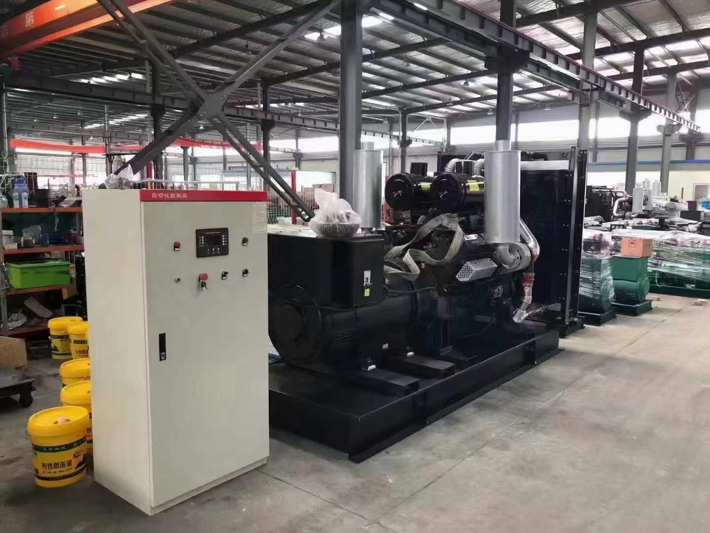 泗洪柴油发电机运行时的噪音和振动水平如何?